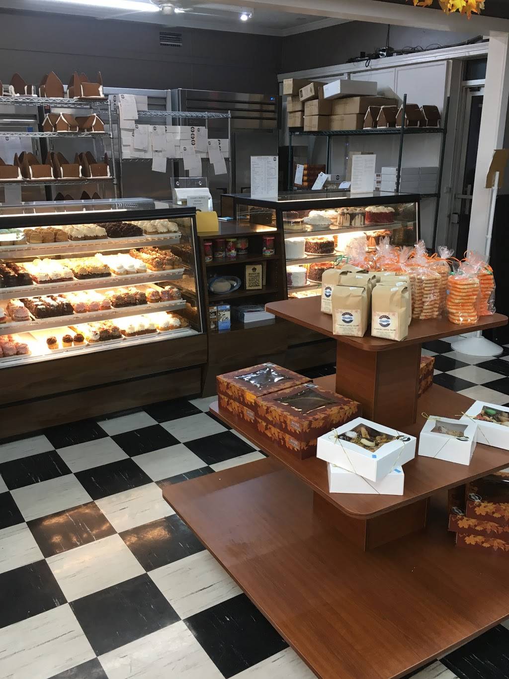 Cinottis Bakery-Sandwich Shop | bakery | 1523 Penman Rd, Jacksonville Beach, FL 32250, USA | 9042461728 OR +1 904-246-1728