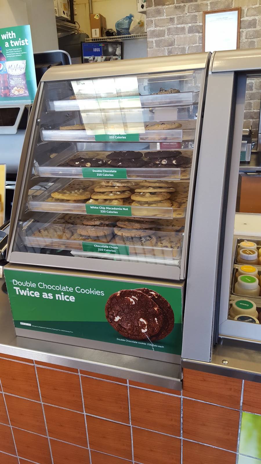 Subway | restaurant | 1735 Kipling Ave, Etobicoke, ON M9R 2Y8, Canada | 6473434538 OR +1 647-343-4538