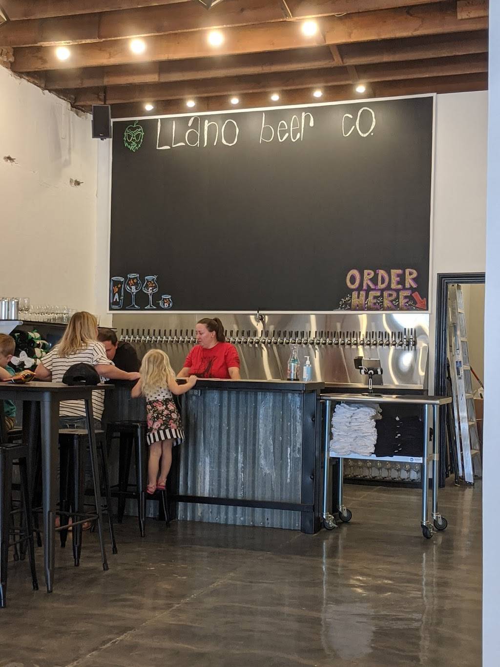 Llano Beer Company | restaurant | 105 E Main St, Llano, TX 78643, USA | 3252488780 OR +1 325-248-8780