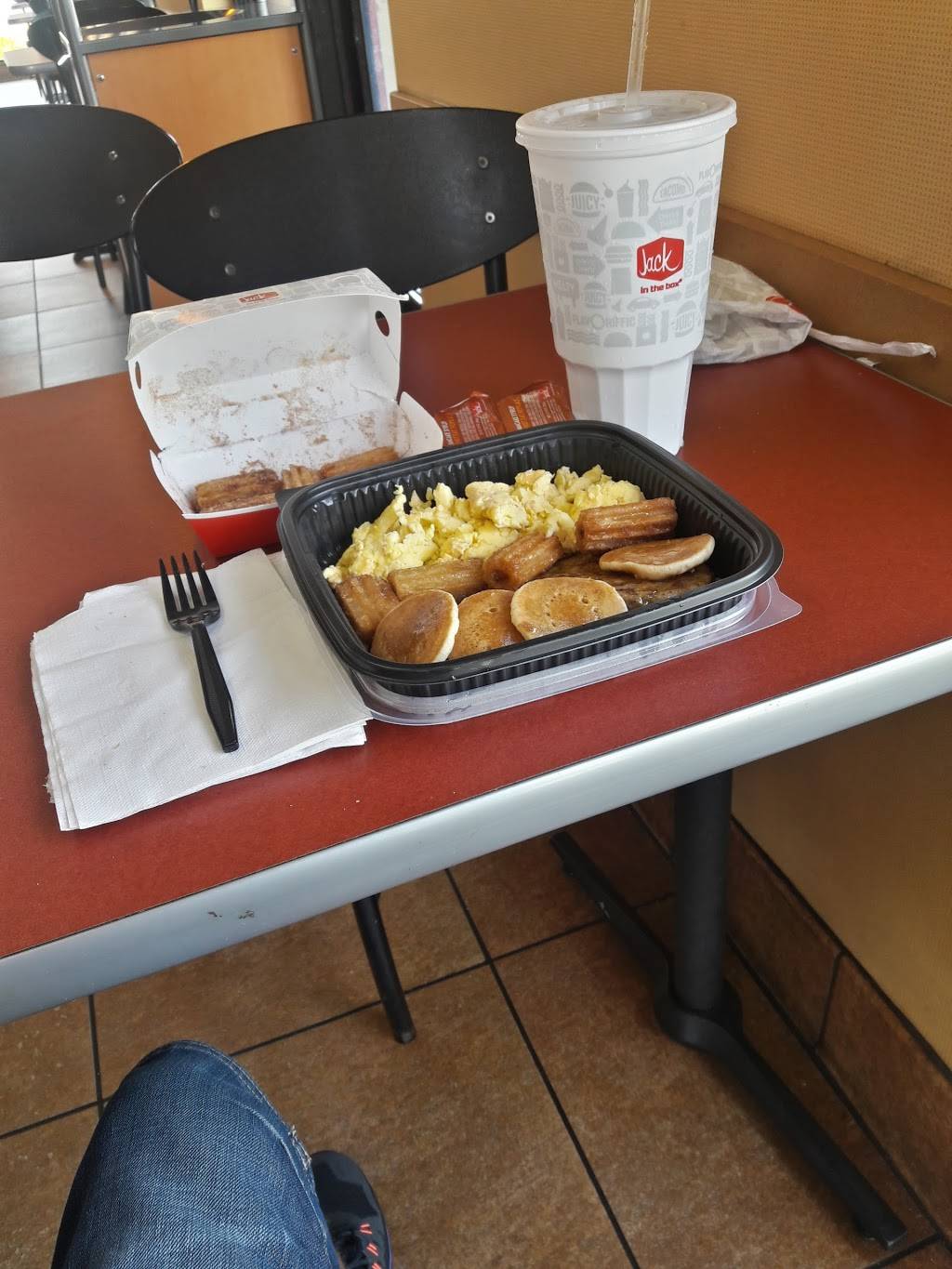 Jack in the Box | restaurant | 5150 Atlantic Ave, Long Beach, CA 90805, USA | 5624232164 OR +1 562-423-2164