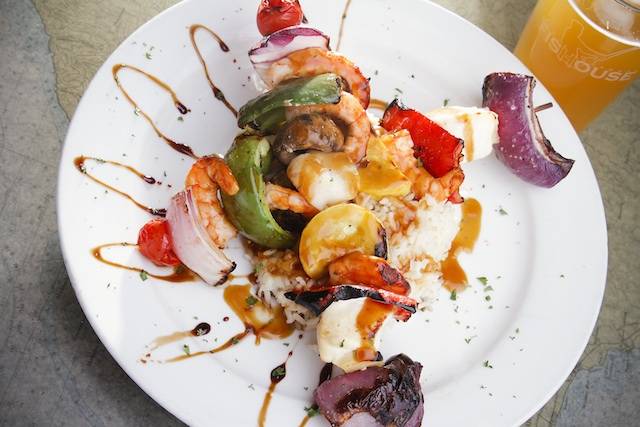 Santa Barbara FisHouse | restaurant | 101 E Cabrillo Blvd, Santa Barbara, CA 93101, USA | 8059662112 OR +1 805-966-2112