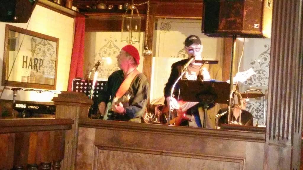 The Slye Fox | restaurant | 4057 New St, Burlington, ON L7L 1S8, Canada | 9053334994 OR +1 905-333-4994