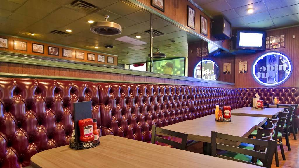 The Hideout | restaurant | 1110 W 14 Mile Rd, Clawson, MI 48017, USA | 2484352494 OR +1 248-435-2494