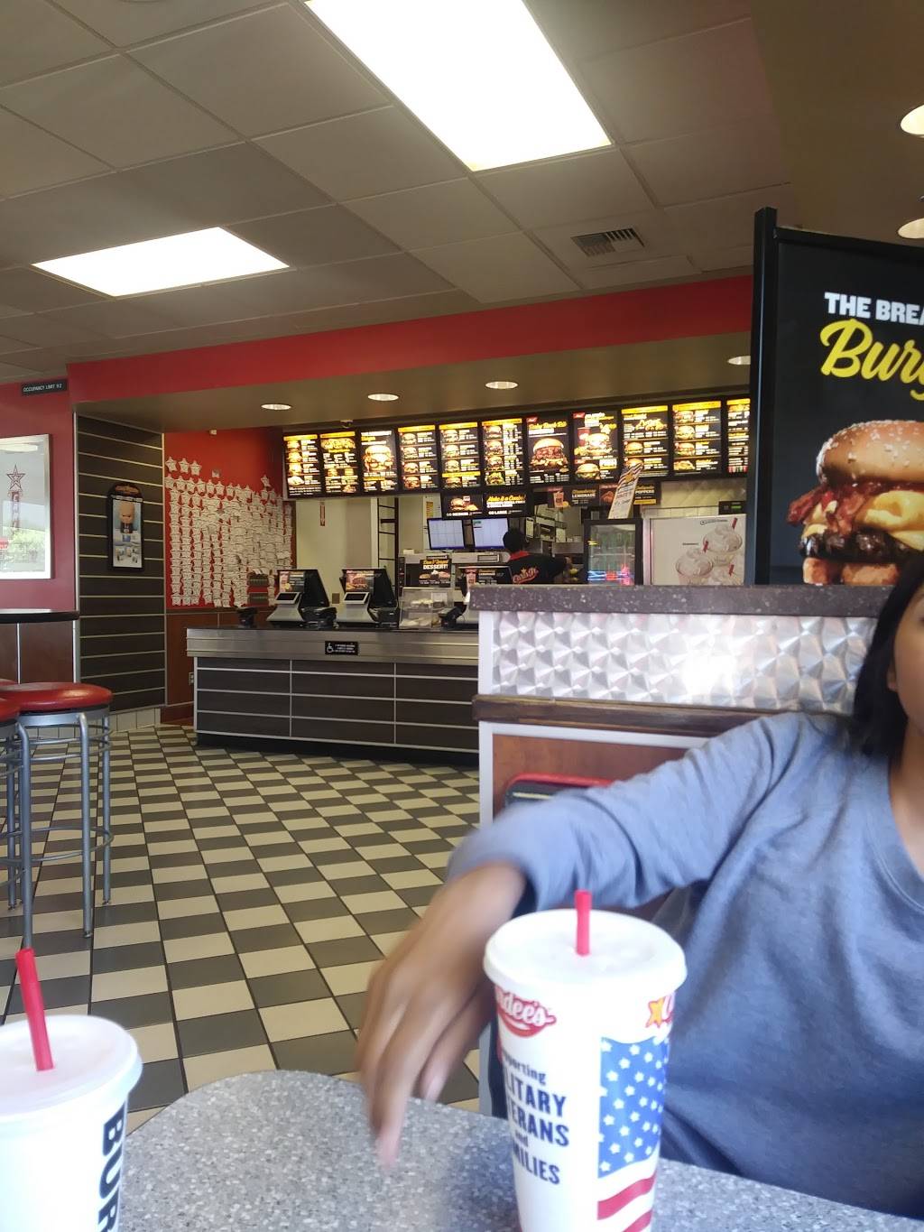 Carls Jr. | restaurant | 7201 Carson Blvd, Long Beach, CA 90808, USA | 5626270979 OR +1 562-627-0979