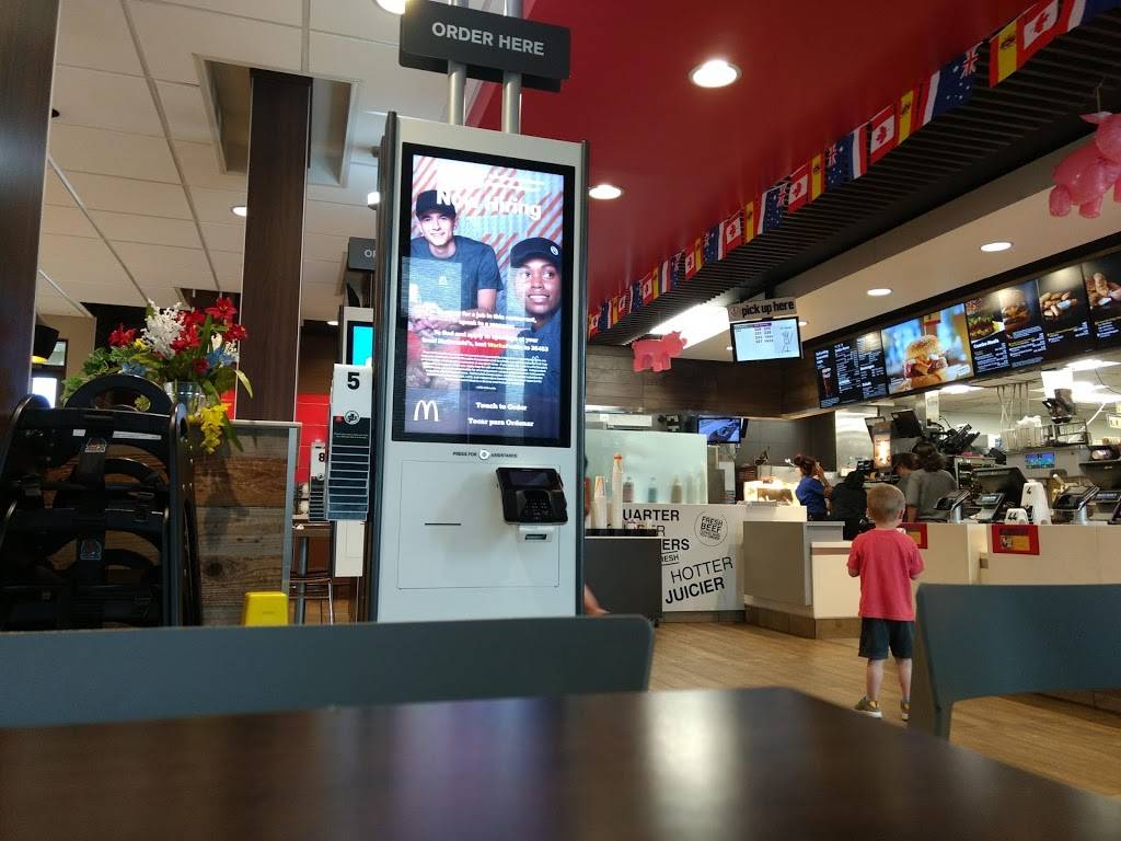 McDonalds | cafe | 4999 Factory Shops Blvd, Castle Rock, CO 80104, USA | 3036608803 OR +1 303-660-8803