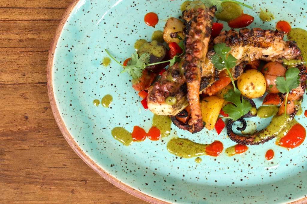 Carte Blanche Bistro & Bar | restaurant | 339 N Cleveland St, Oceanside, CA 92054, USA | 7602315370 OR +1 760-231-5370