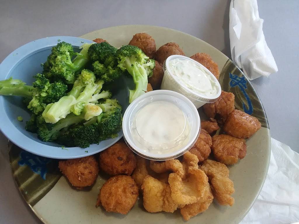 Captain Pats Seafood | restaurant | 21901 Three Notch Rd, Lexington Park, MD 20653, USA | 3018660000 OR +1 301-866-0000