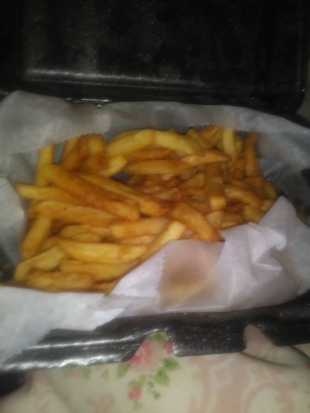 Wild Olive Pizzeria Artisan Sandwiches & Pizza | restaurant | 699 Sumner Ave, Springfield, MA 01108, USA | 4137888791 OR +1 413-788-8791