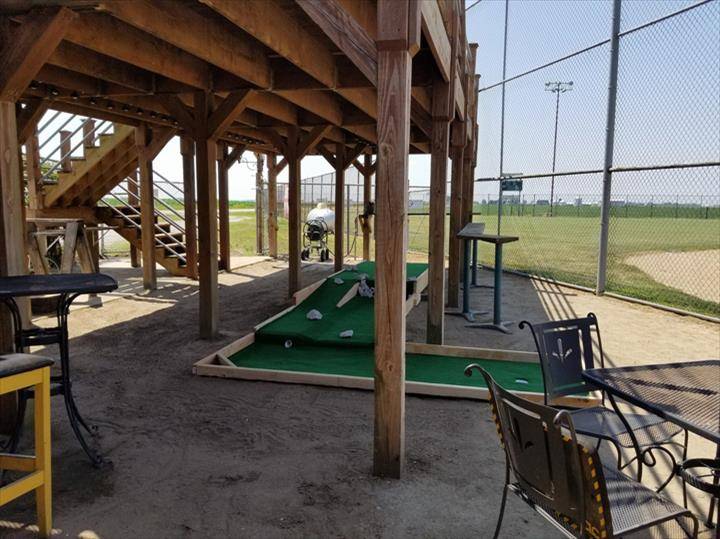 DeCamp Station | restaurant | 8767 IL-4, Staunton, IL 62088, USA | 6186372951 OR +1 618-637-2951