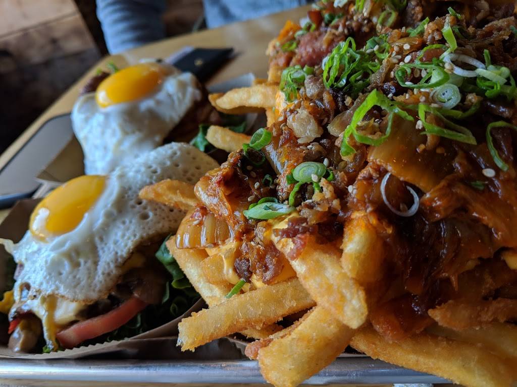 bopNgrill | restaurant | 6604 N Sheridan Rd, Chicago, IL 60626, USA | 7736543224 OR +1 773-654-3224