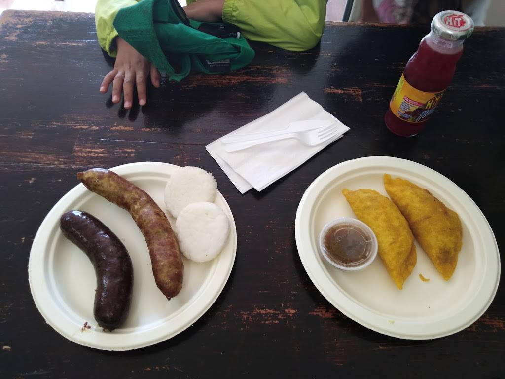 El Rincon Paisa | restaurant | 958 Wellington St S, Hamilton, ON L9A 3S2, Canada | 9053855829 OR +1 905-385-5829