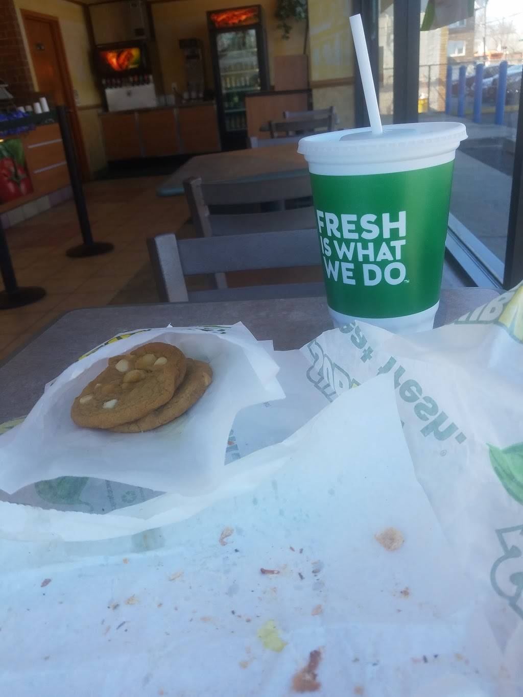 Subway Restaurants | restaurant | 251-05 Jamaica Ave, Queens, NY 11426, USA | 9173879795 OR +1 917-387-9795