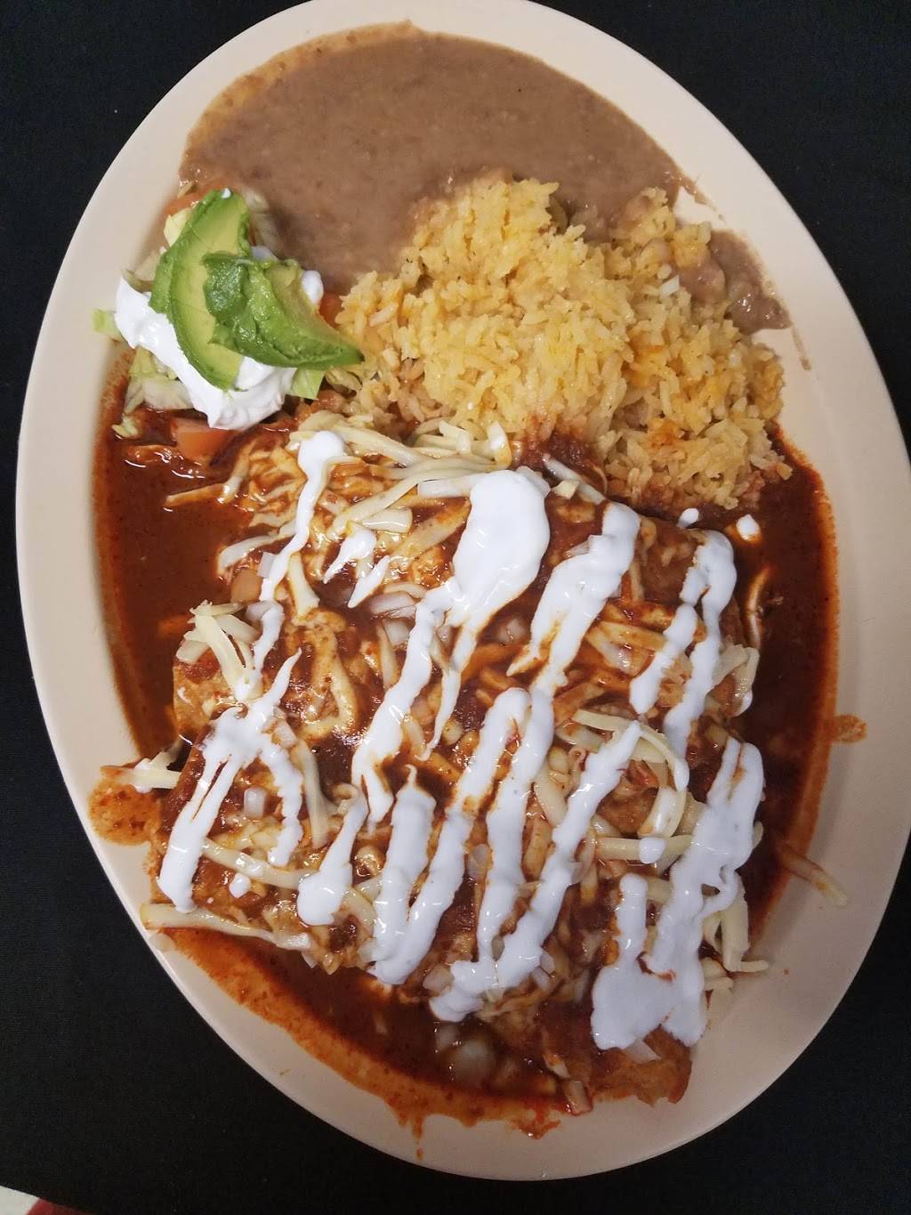 El Jalicience | restaurant | 224 E Main St, Round Lake Park, IL 60073, USA | 8477401902 OR +1 847-740-1902