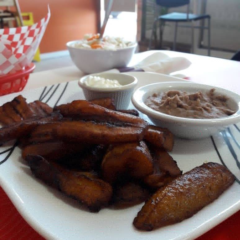 Pupuseria | restaurant | 6533 W 63rd St, Chicago, IL 60638, USA | 7734983676 OR +1 773-498-3676