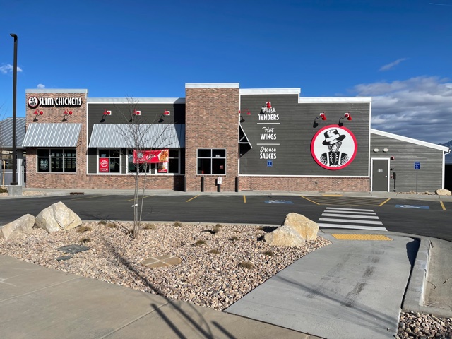 Slim Chickens | meal takeaway | 5167 Anthem Park Blvd, Herriman, UT 84096, USA | 8015429998 OR +1 801-542-9998