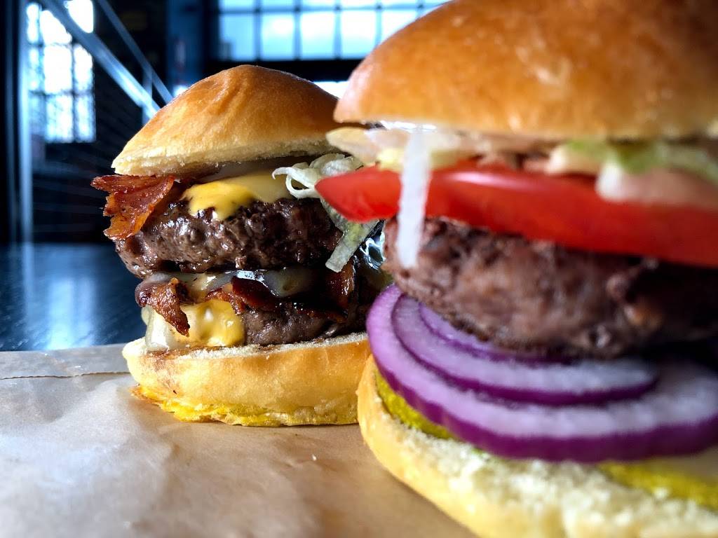 Clark Burger | restaurant | 415 S Central Ave, Baltimore, MD 21202, USA | 6673093516 OR +1 667-309-3516