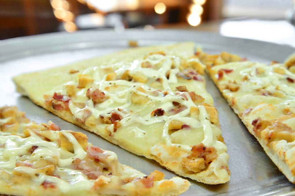 Dom & Vinnies Pizzeria | restaurant | 1032, 1165 Knollwood Rd, White Plains, NY 10603, USA | 9145927643 OR +1 914-592-7643