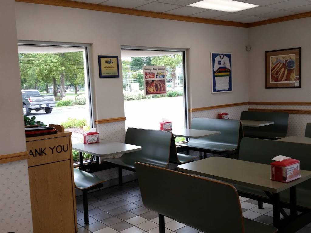 Yoccos The Hot Dog King | restaurant | 7150 Hamilton Blvd, Trexlertown, PA 18087, USA | 6105304480 OR +1 610-530-4480