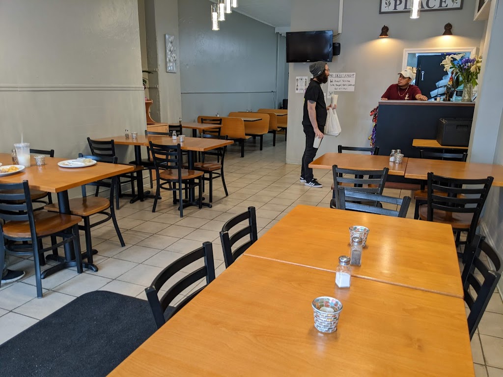 Gallos Restaurant | restaurant | 856 Main St, Willimantic, CT 06226, USA | 8609066031 OR +1 860-906-6031