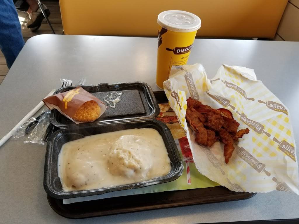 Biscuitville | cafe | 402 N Madison Blvd, Roxboro, NC 27573, USA | 3365978318 OR +1 336-597-8318