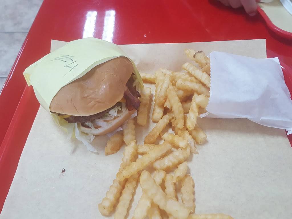 Fancy Burger | restaurant | 6765 N West Ave, Fresno, CA 93711, USA | 5594510705 OR +1 559-451-0705