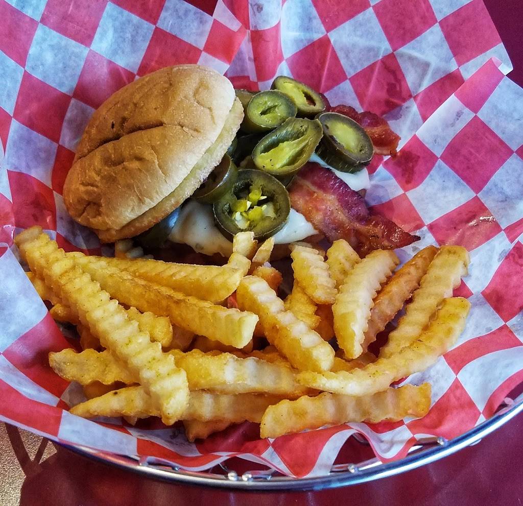 The U Neighborhood Bar And Grill | restaurant | 7500 Douglas Ave, Urbandale, IA 50322, USA | 5152789575 OR +1 515-278-9575