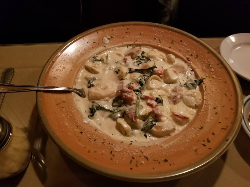 Chiodas Trattoria | restaurant | 631 Franklin St, Worcester, MA 01604, USA | 5084596035 OR +1 508-459-6035