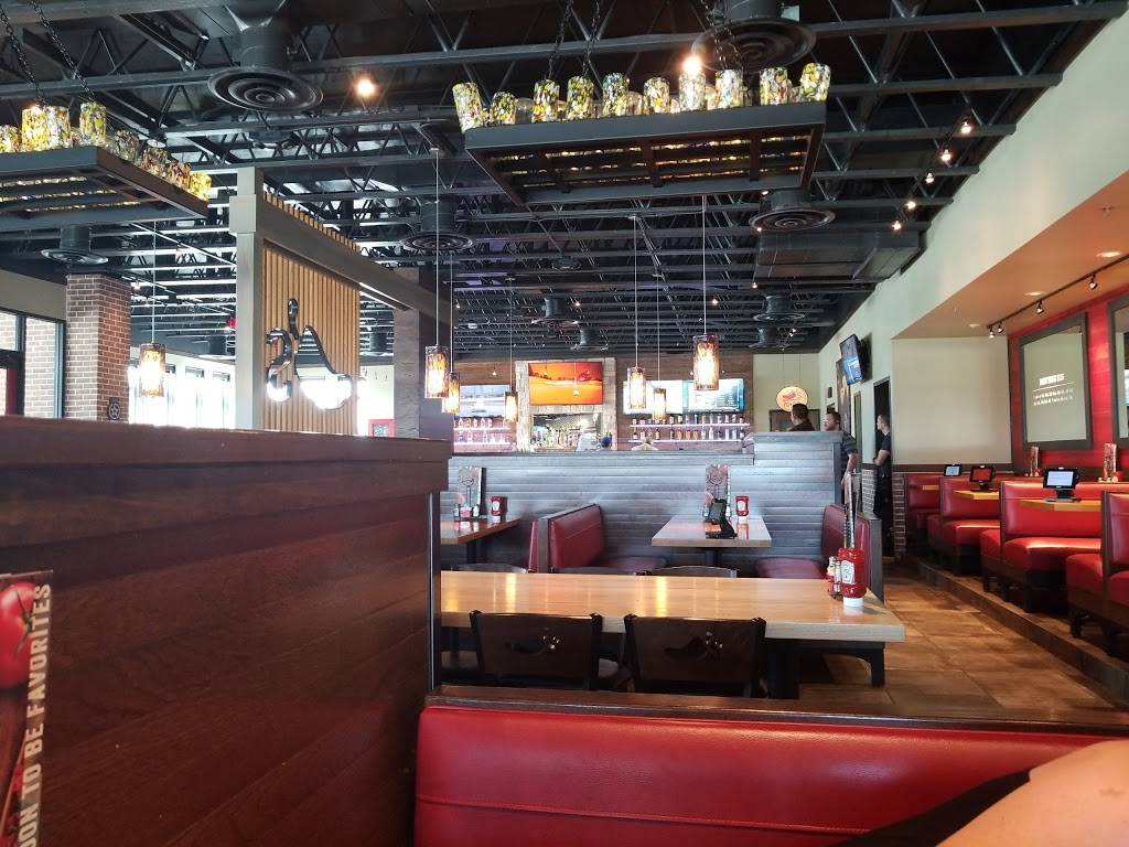 Chilis Grill & Bar | meal takeaway | 4570 TX-121, Lewisville, TX 75056, USA | 2144946341 OR +1 214-494-6341
