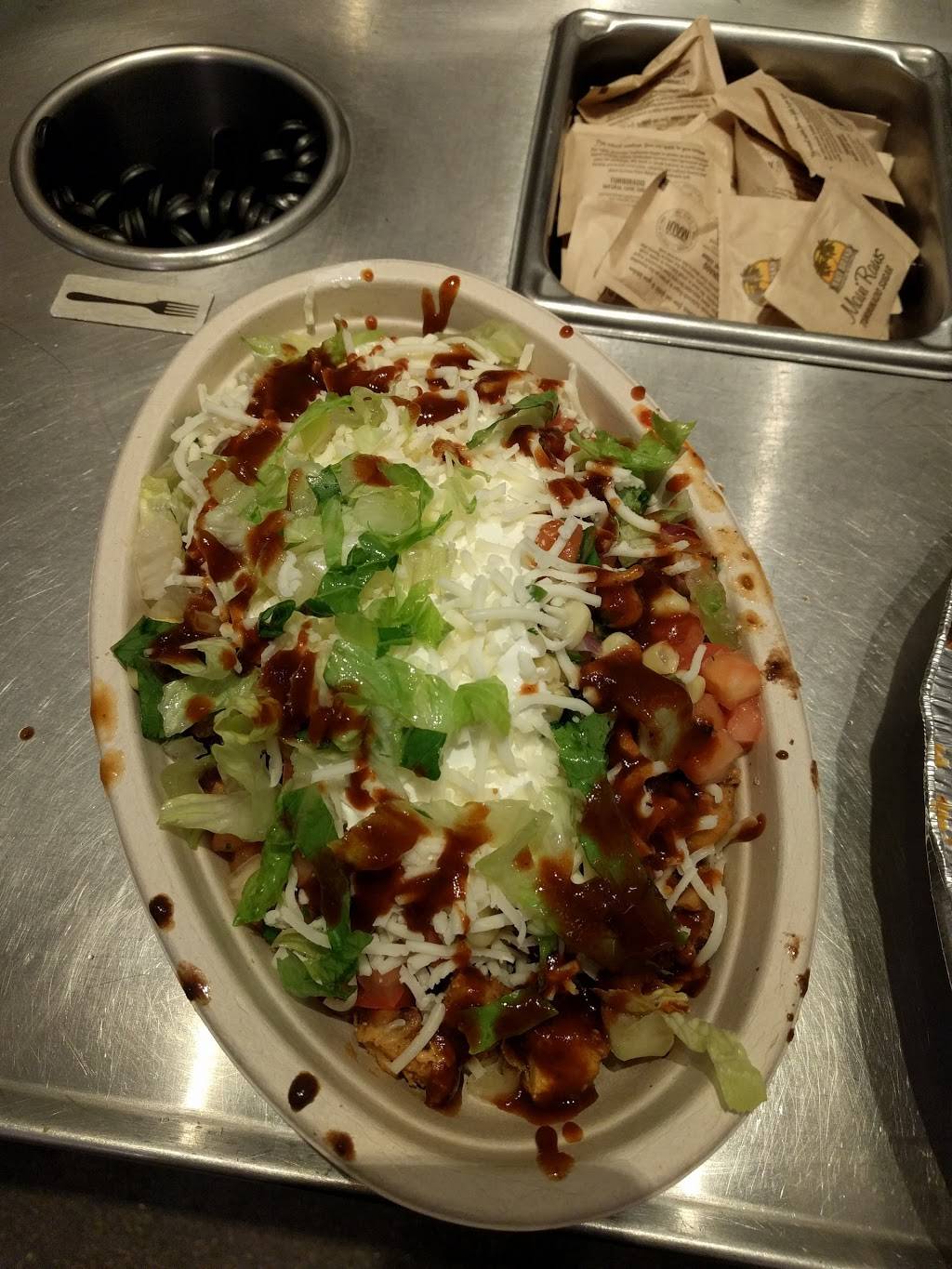 Chipotle Mexican Grill | restaurant | 1523 Sloat Blvd, San Francisco, CA 94132, USA | 4155922187 OR +1 415-592-2187