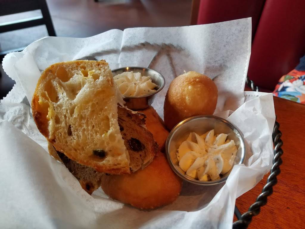 Sweetwater Tavern | restaurant | 45980 Waterview Plaza, Sterling, VA 20166, USA | 5714346500 OR +1 571-434-6500