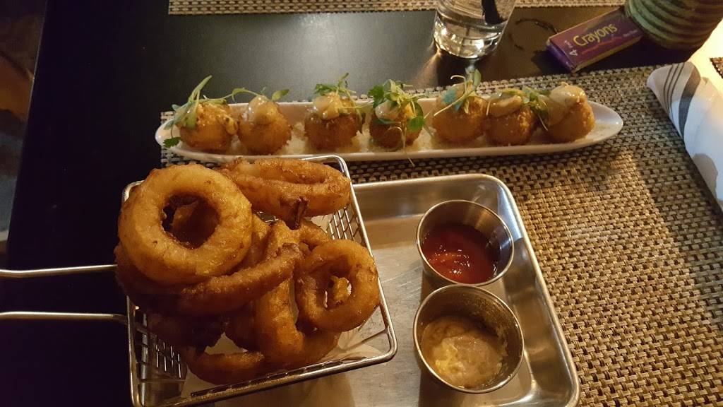 Mission Kitchen Bar | restaurant | 52 Mission Cir #111, Santa Rosa, CA 95409, USA | 7077082669 OR +1 707-708-2669