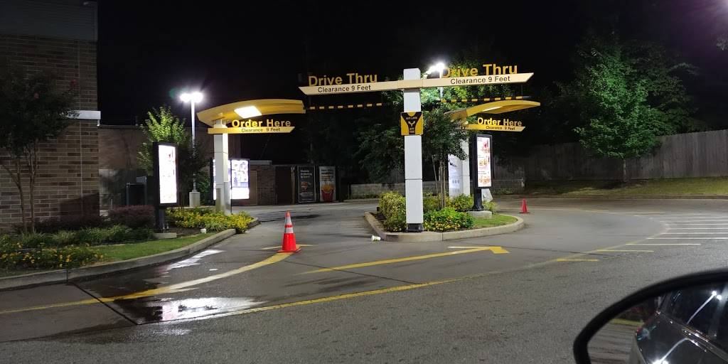 McDonalds | cafe | 3149 N, Thomas St, Memphis, TN 38127, USA | 9013583343 OR +1 901-358-3343