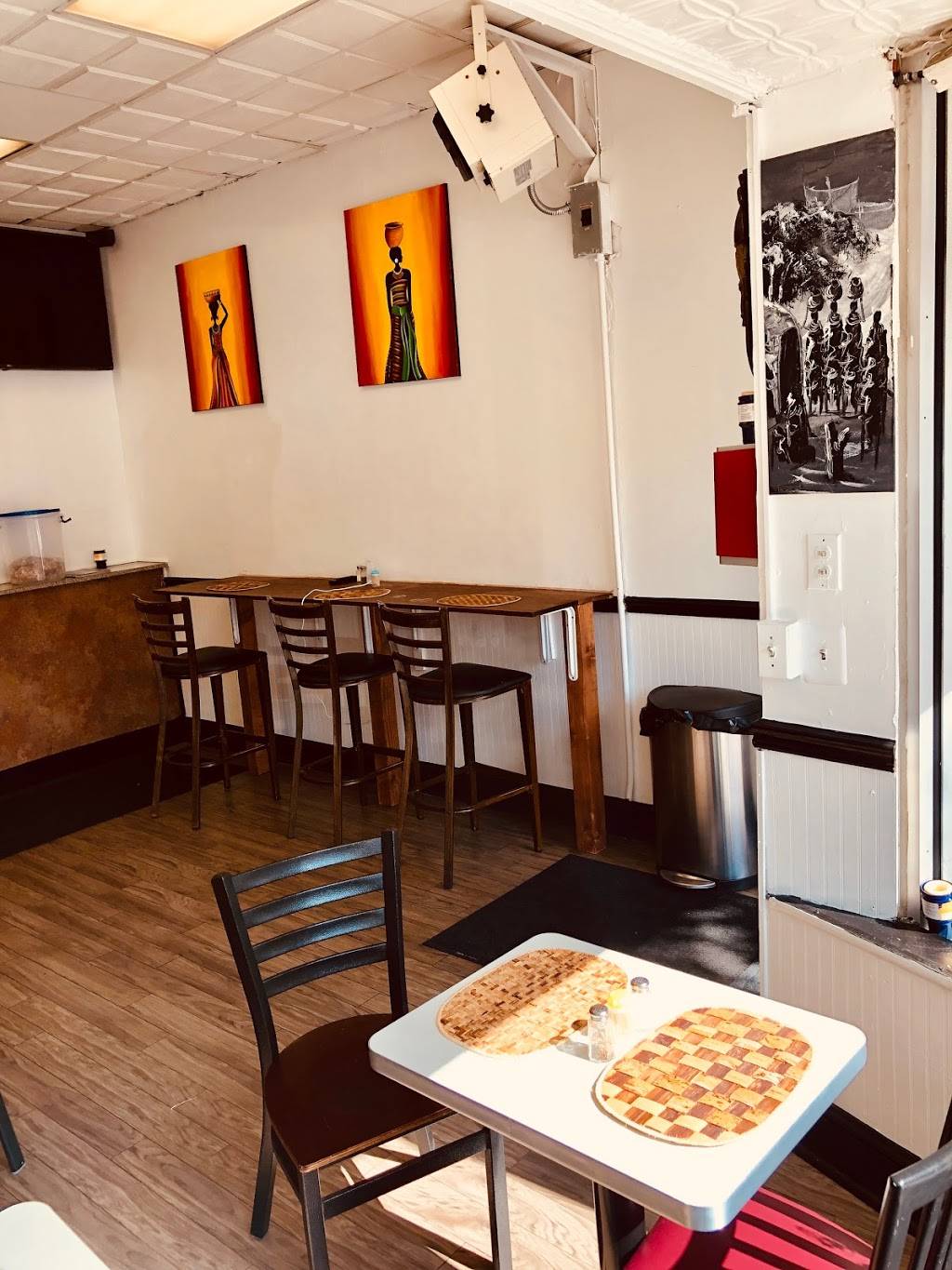 Zuri Bistro | restaurant | 7317 Georgia Ave NW, Washington, DC 20012, USA | 2028299464 OR +1 202-829-9464