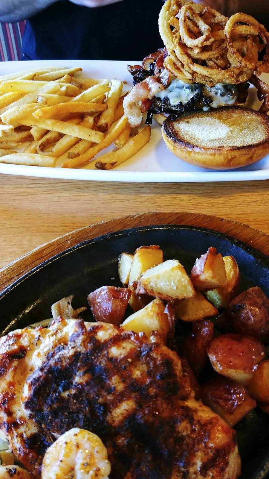 Applebees Grill + Bar | restaurant | 4100 W 10th St, Greeley, CO 80634, USA | 9703469493 OR +1 970-346-9493