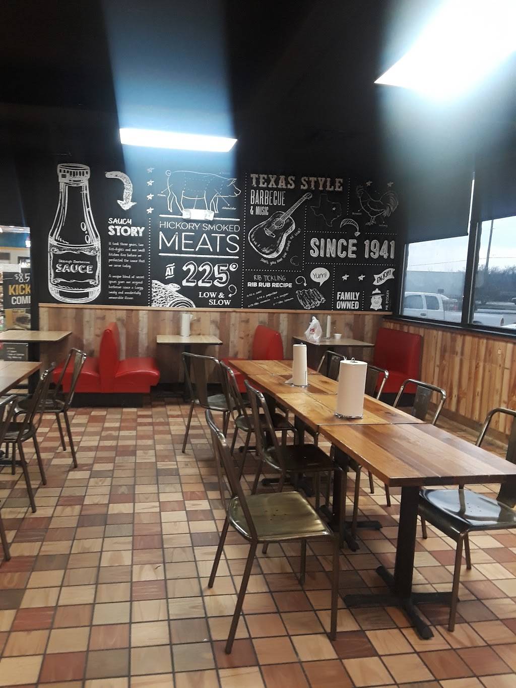 Dickeys Barbecue Pit | restaurant | Interstate 10, 6110 East Fwy, Baytown, TX 77521, USA | 2814213101 OR +1 281-421-3101