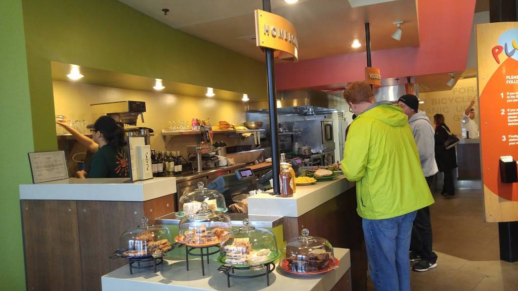 Plutos | restaurant | 500 1st St, Davis, CA 95616, USA | 5307588676 OR +1 530-758-8676