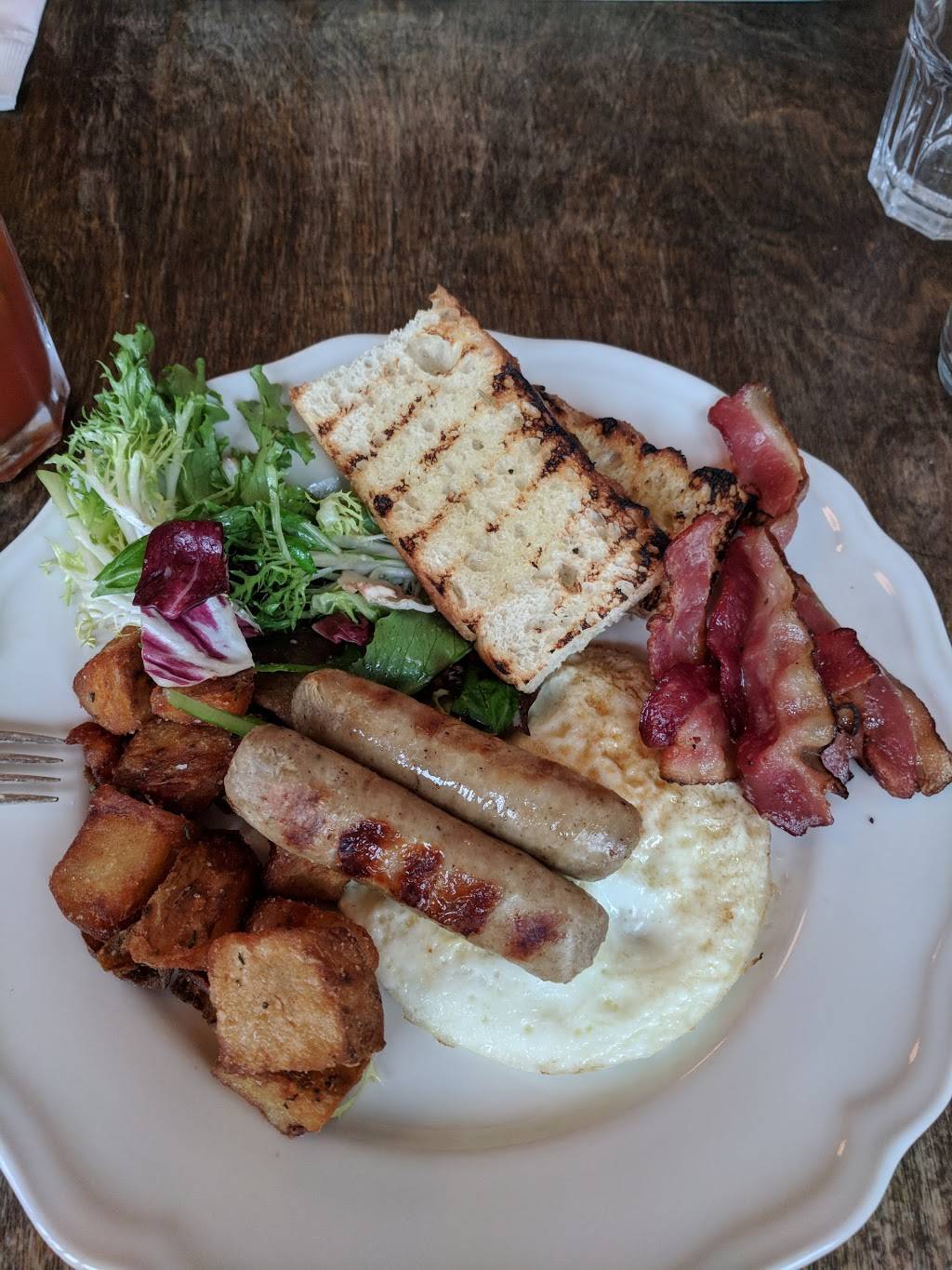 The Westerly Kitchen & Bar | restaurant | 413 Roncesvalles Ave, Toronto, ON M6R 2N1, Canada | 4165516660 OR +1 416-551-6660