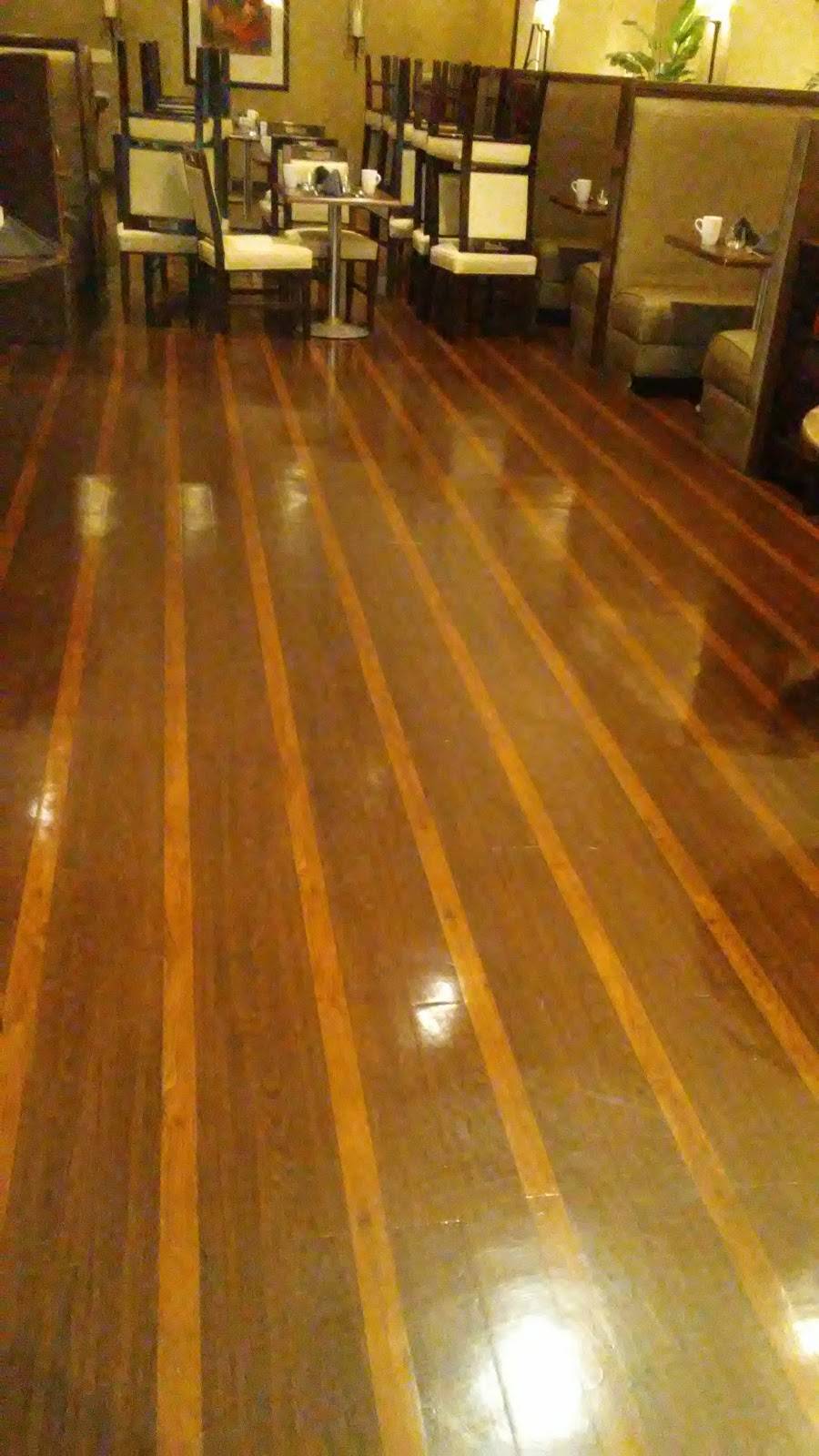 Saffire Restaurant | restaurant | 170 Lockwood Blvd, Charleston, SC 29403, USA | 8437233000 OR +1 843-723-3000