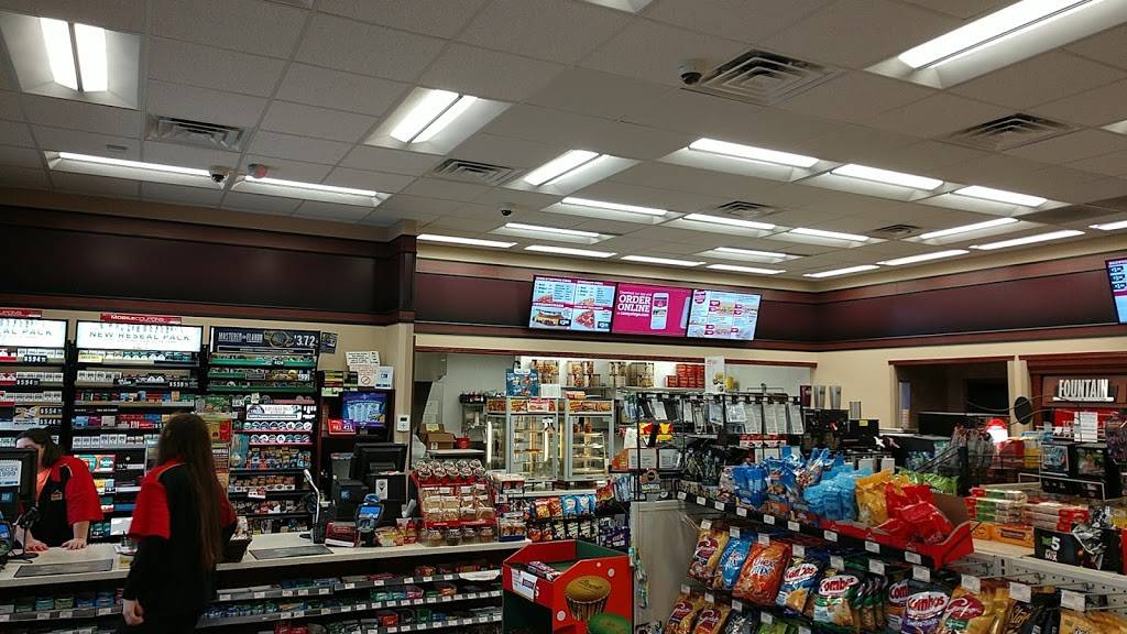 Caseys | meal takeaway | 102 W Broadway St, Monon, IN 47959, USA | 2192533665 OR +1 219-253-3665