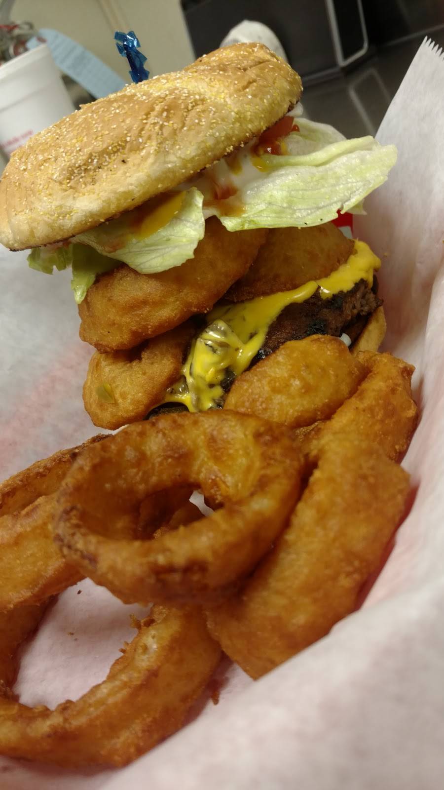 Skooterz Saloon | restaurant | 1851 E Dixon Blvd, Shelby, NC 28152, USA | 7044820302 OR +1 704-482-0302