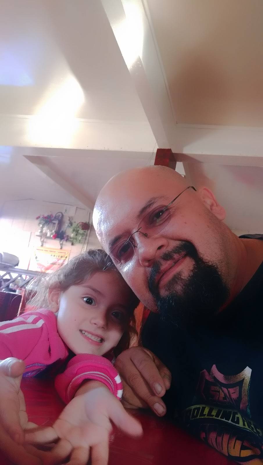 Birrieria Rodríguez | restaurant | Prolongacion Blvd. Zertuche, Centro Artesanal de Ensenada, 22785 Ensenada, B.C., Mexico | 1525132 OR +52 1525132