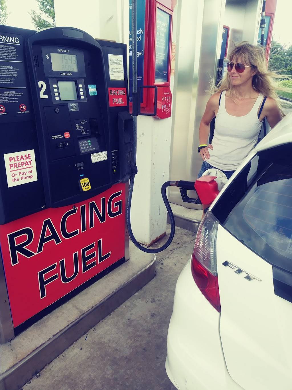 Thorntons | bakery | 2330 Burr Oak Ave, Blue Island, IL 60406, USA | 7082390977 OR +1 708-239-0977