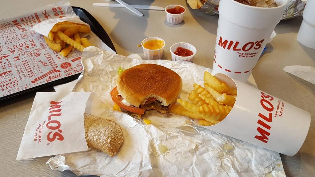Milos Hamburgers | restaurant | 1 Limestone Pkwy, Calera, AL 35040, USA | 2056687748 OR +1 205-668-7748