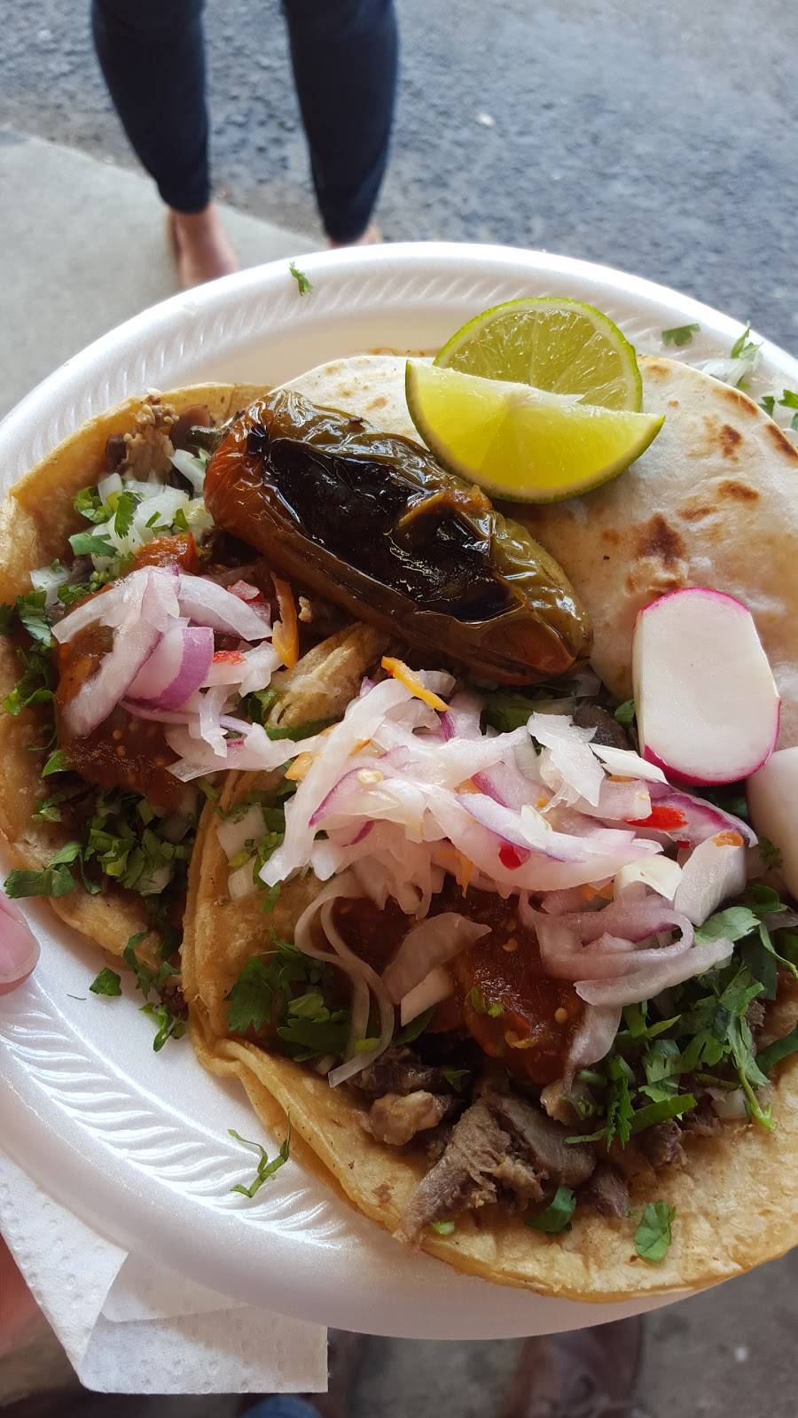 Primos Tacos | restaurant | 7641 Dix St, Detroit, MI 48209, USA | 3137291047 OR +1 313-729-1047