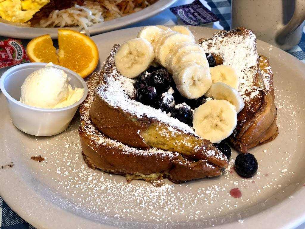 Carlas Country Kitchen And Gift Shop | cafe | 213 Beach St, Morro Bay, CA 93442, USA | 8057729051 OR +1 805-772-9051