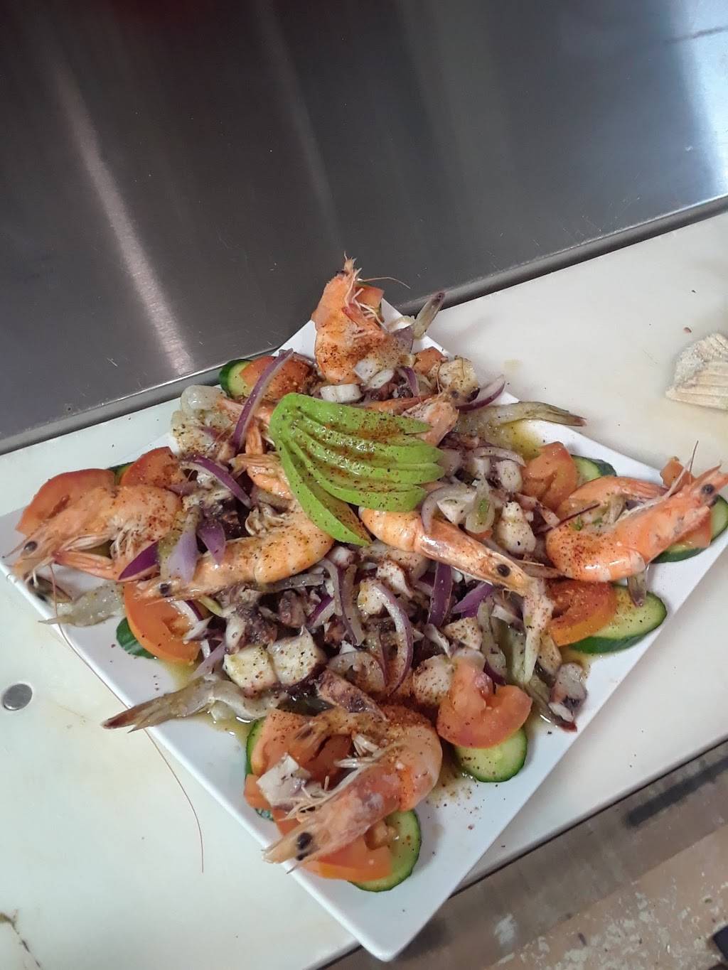 Baja King Fish Tacos and Mariscos | restaurant | 14225 S Inglewood Ave, Hawthorne, CA 90250, USA | 3108443869 OR +1 310-844-3869