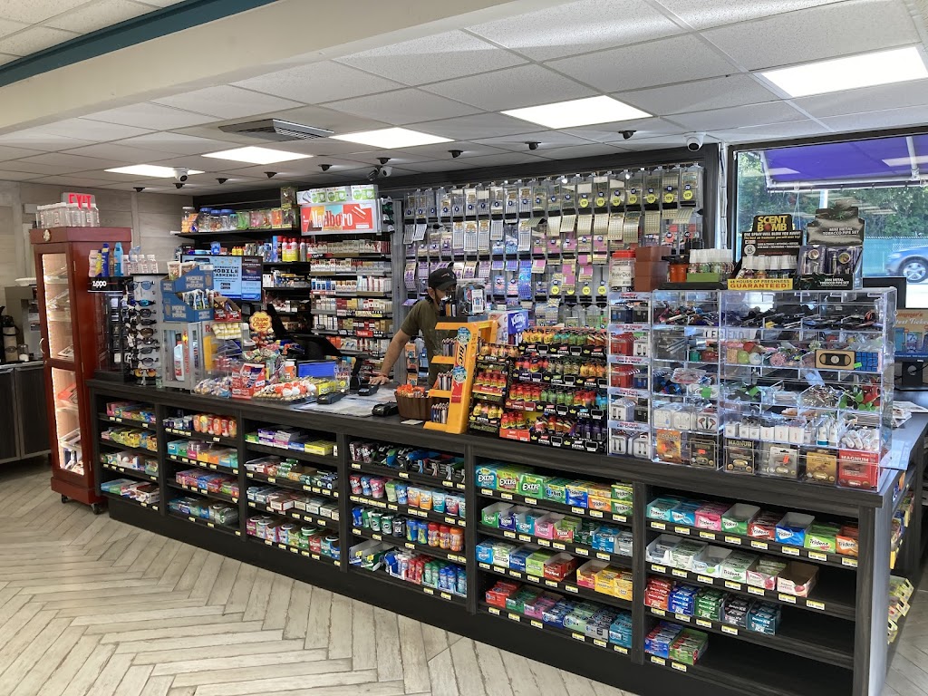 Braintree Market & Deli | restaurant | 978 Liberty St, Braintree, MA 02184, USA | 7818435605 OR +1 781-843-5605