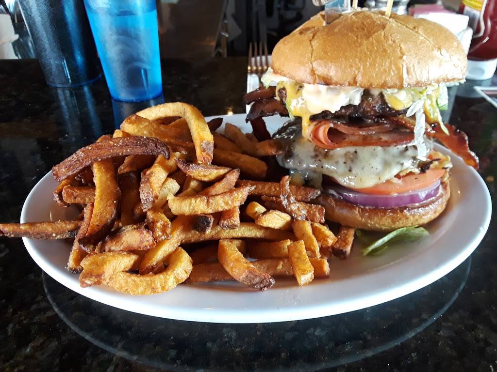 Hamburger Harrys II | restaurant | 610 5th Ave S, Edmonds, WA 98020, USA | 4257766666 OR +1 425-776-6666