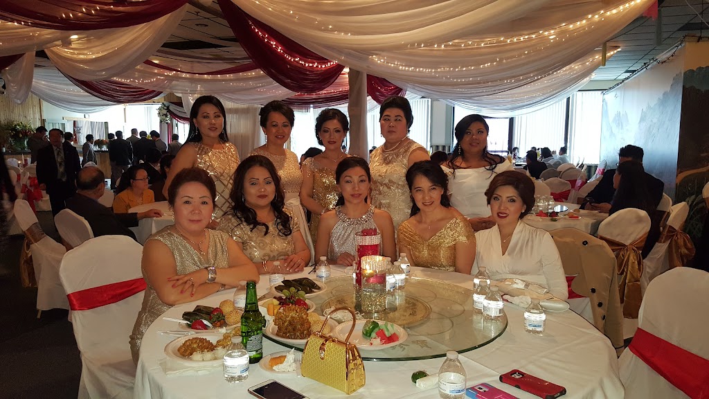 Hmong House | restaurant | 2112 11th Ave, North St Paul, MN 55109, USA | 6517972448 OR +1 651-797-2448