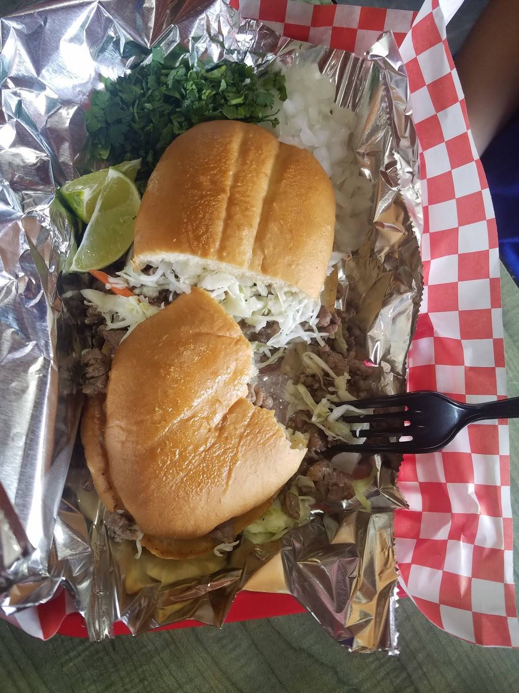 REGIOS Tacos A Vapor | restaurant | 2000 Cupples Rd, San Antonio, TX 78226, USA | 8326517789 OR +1 832-651-7789